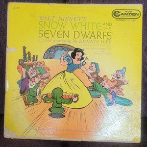 Vintage Walt Disney's Snow White and the Seven Dwarfs LP Album